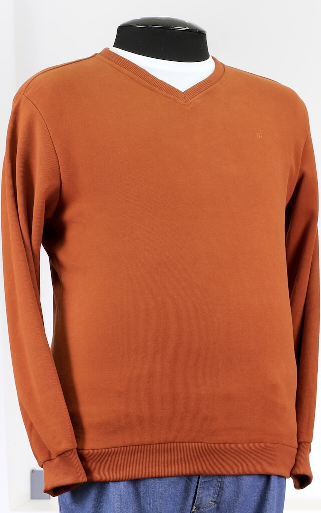 Терракотовый пуловер с треугольным горлом 23132132